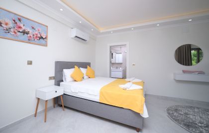 Villa Aqua #VN171